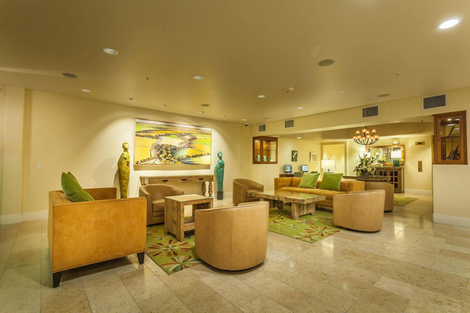 Hilton Garden Inn Davis Downtown Exterior foto